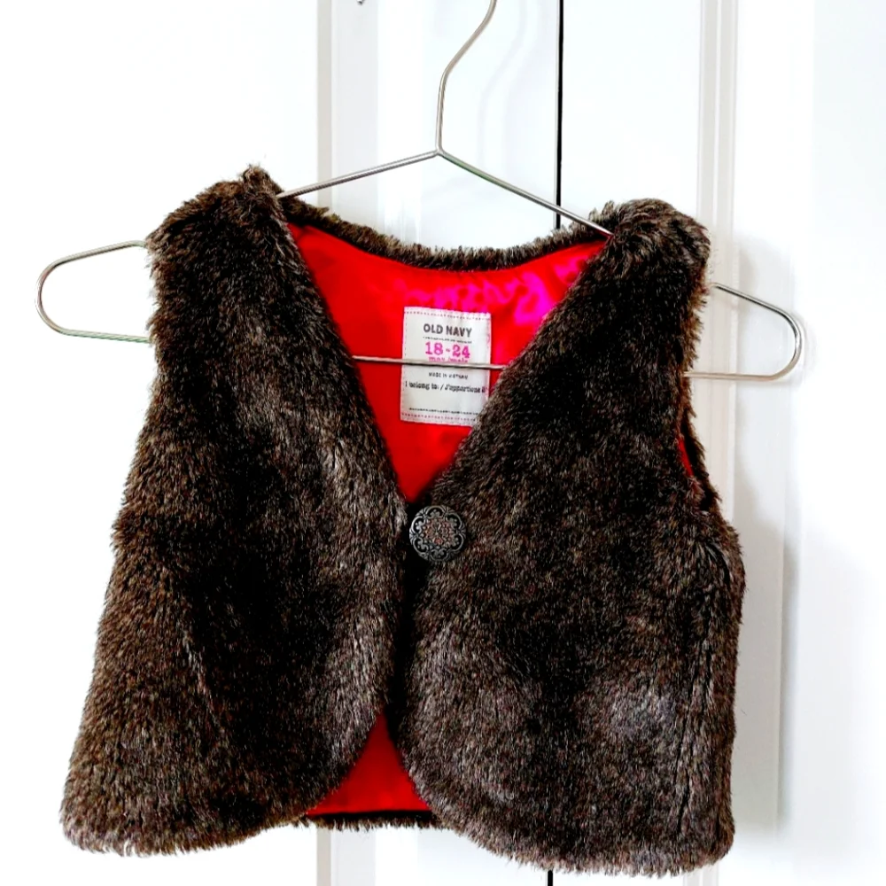 Brown Faux Fur Vest size 18-24 months Old Navy Autumn‎ Winter